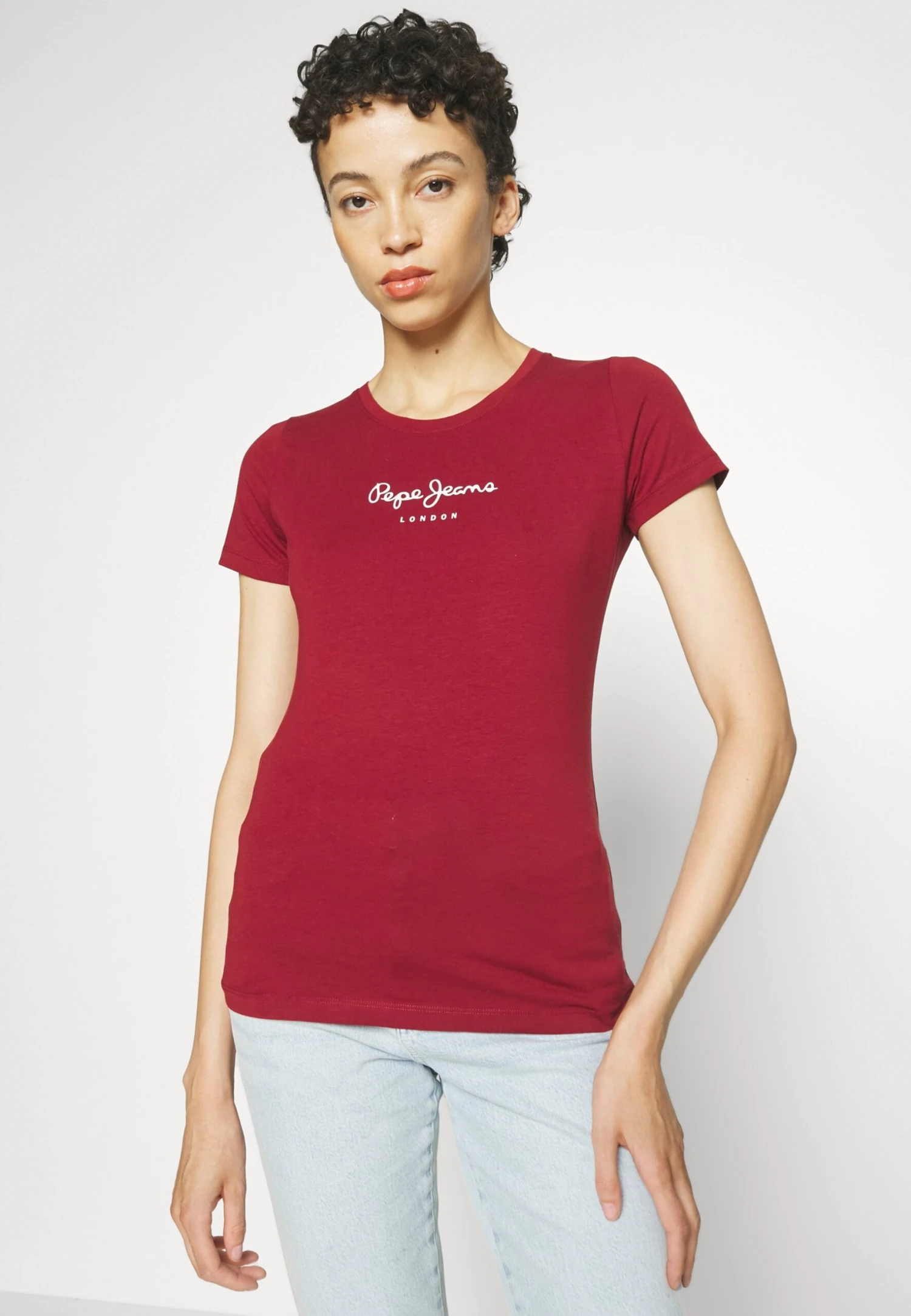 Pepe Jeans New VirginiaT-Shirt Con StampaBurgundy Donna T-shirt E Top PE121D0NZ-G14 8 Pepe Jeans New VirginiaT-Shirt Con StampaBurgundy Donna T-shirt E Top PE121D0NZ-G14 - immagine 6