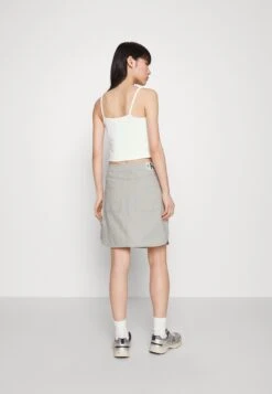 Calvin Klein Jeans Wrap Zipped Skirt - Minigonna - Eggshell -Vendite ONLY 13701f09b1ed4a5aa6c62a40d68daf9c
