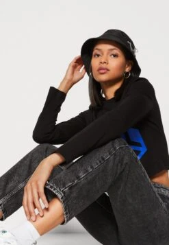 Karl Lagerfeld Jeans Tapered MonogramJeans Tapered FitVisual Grey Stone Donna Jeans K3W21N00Z-Q11 11 Karl Lagerfeld Jeans Tapered MonogramJeans Tapered FitVisual Grey Stone Donna Jeans K3W21N00Z-Q11 -Vendite ONLY 1795f6c60d724c2ebd1672a4df200389