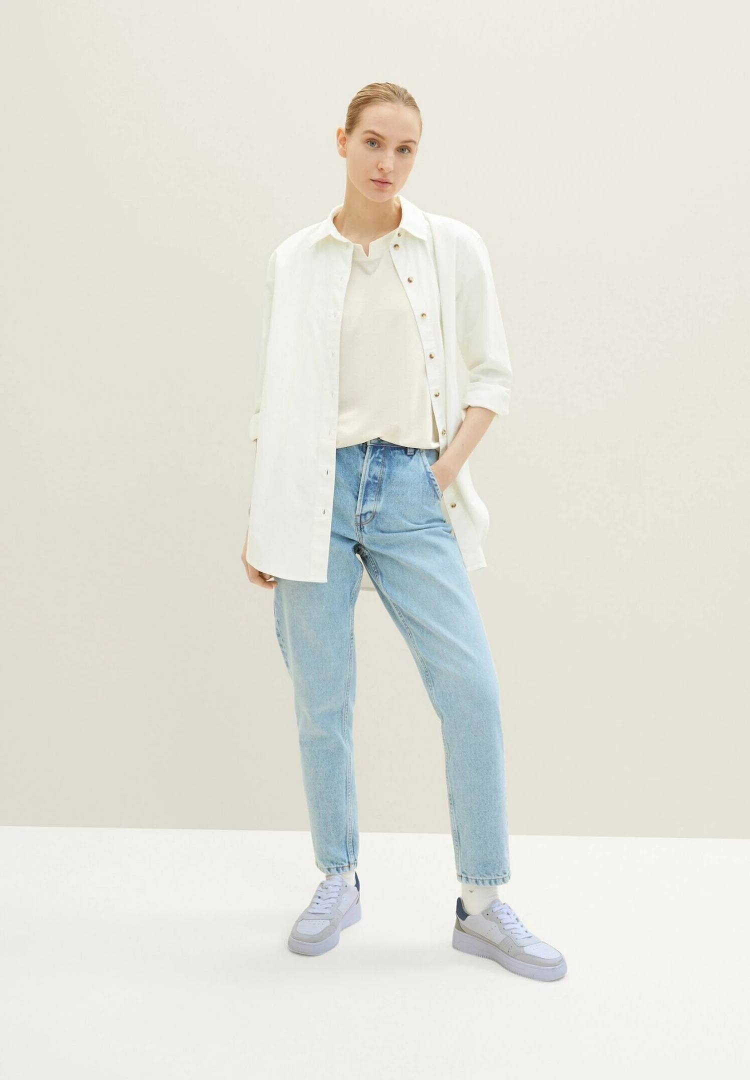 Tom Tailor T-Shirt BasicWhisper White Donna T-shirt E Top TO221D1II-A11 4 Tom Tailor T-Shirt BasicWhisper White Donna T-shirt E Top TO221D1II-A11 - immagine 2