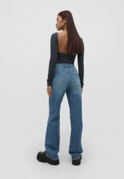 Stradivarius Comfort FitJeans BootcutStone Blue Denim Donna Jeans STH21N0IS-K11 -Vendite ONLY 1a5174fe7e7e42cc8cff3072364971ad