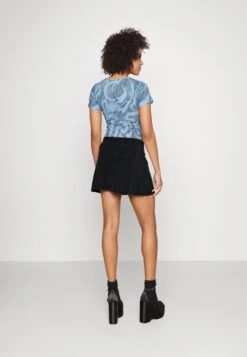 WEEKDAY Trace Skirt - Minigonna - Black 9 WEEKDAY Trace Skirt - Minigonna - Black -Vendite ONLY 1c2c346656b84864a42a47fae826fadf