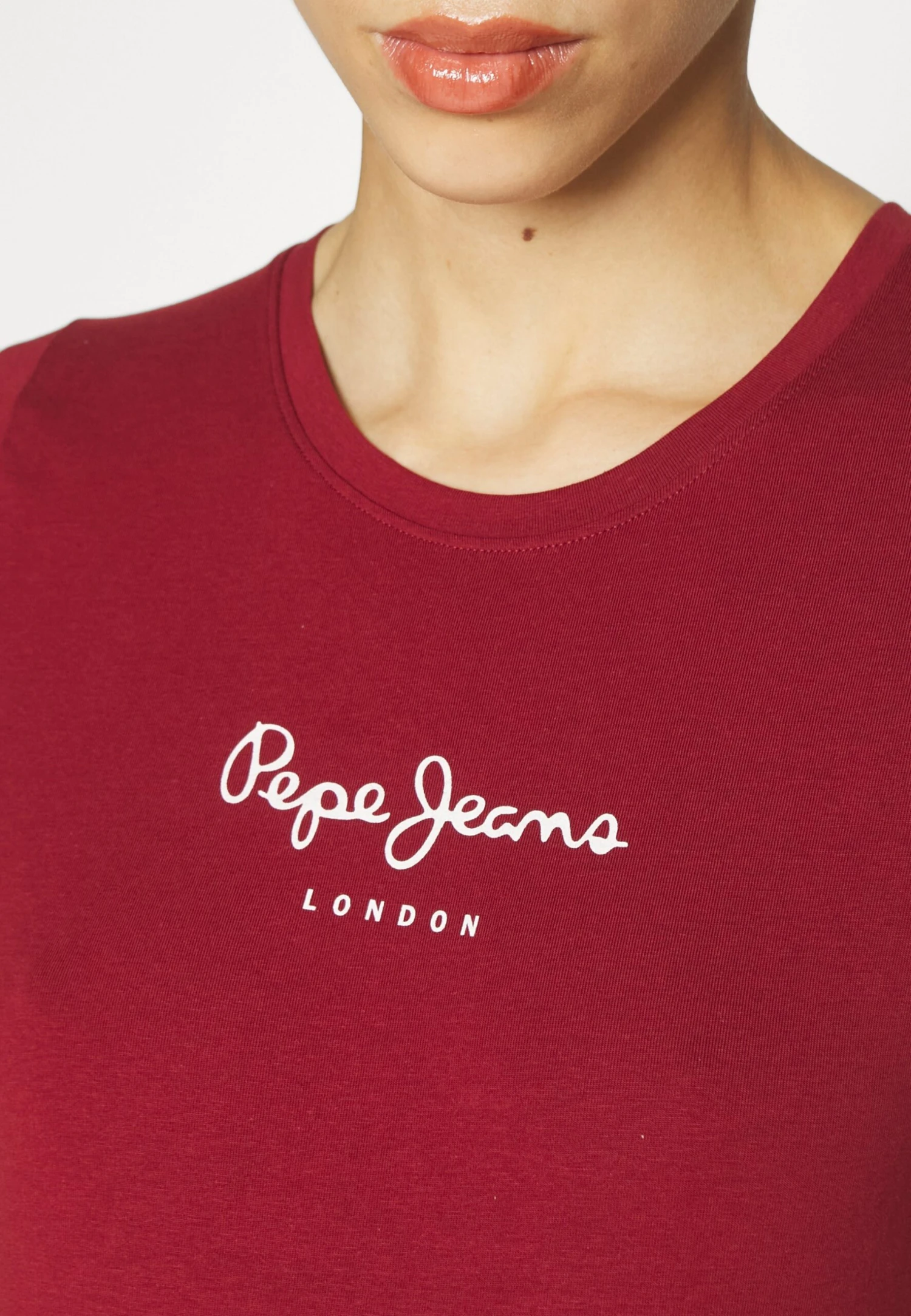 Pepe Jeans New VirginiaT-Shirt Con StampaBurgundy Donna T-shirt E Top PE121D0NZ-G14 10 Pepe Jeans New VirginiaT-Shirt Con StampaBurgundy Donna T-shirt E Top PE121D0NZ-G14 - immagine 8