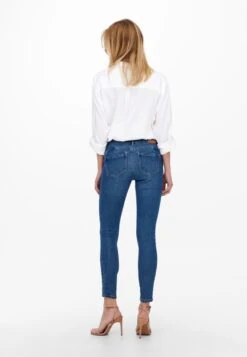 ONLY Daisy Life Push UpJeans Skinny FitMedium Blue Denim Donna Jeans ON321N1IZ-K11 -Vendite ONLY 231f53dde9314a959e9d6db995306b89