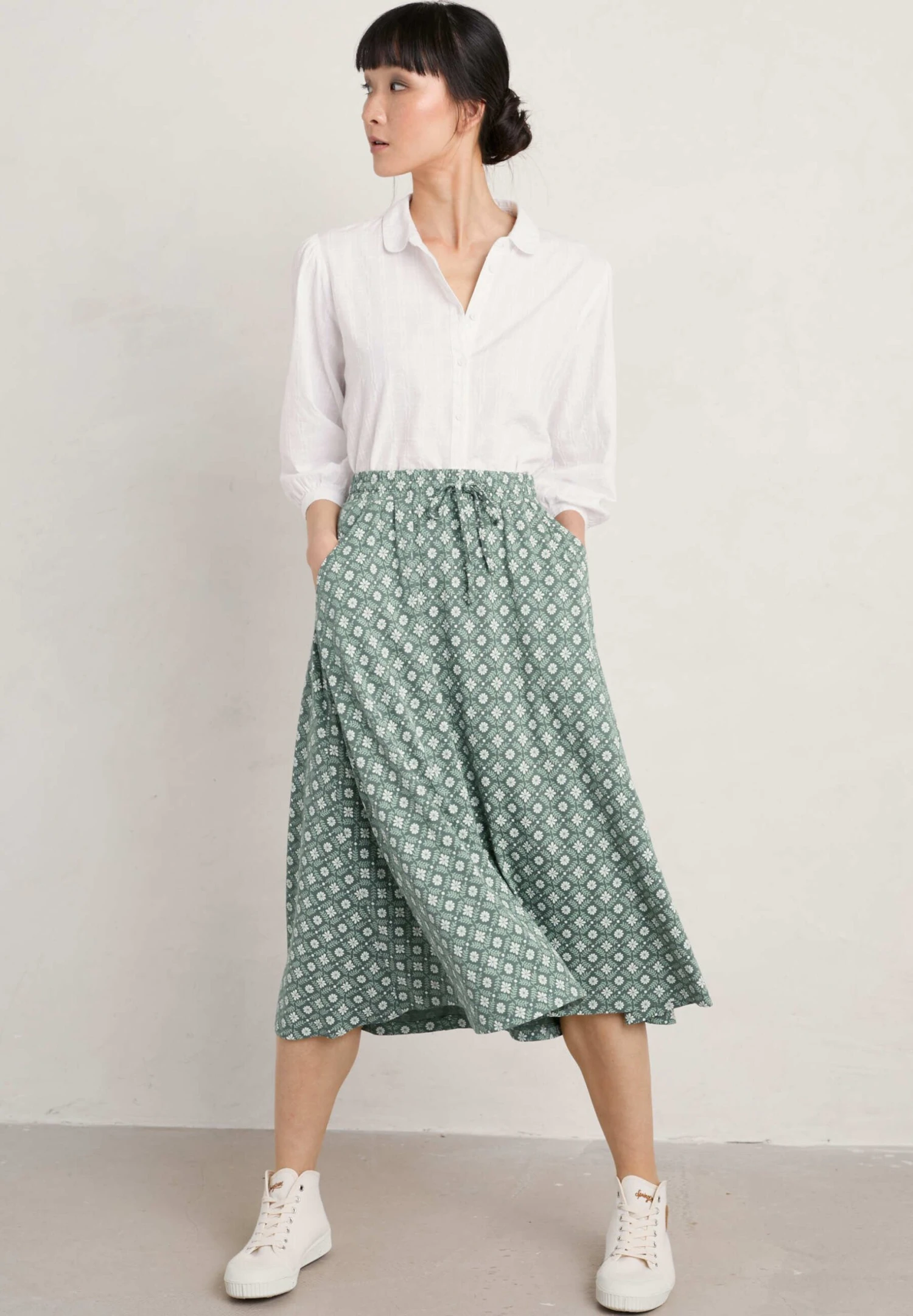 Script EditorGonna A CampanaEnd Paper Cliff Donna Gonne SEZ21B016-M11 4 Script EditorGonna A CampanaEnd Paper Cliff Donna Gonne SEZ21B016-M11 - immagine 2