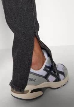 YOURTURN Slim Straight Fit Unisex Jeans A SigarettaBlack Denim Donna Jeans YO121014L-Q11 -Vendite ONLY 2adfbf8336694f688b77b0dced97f4be