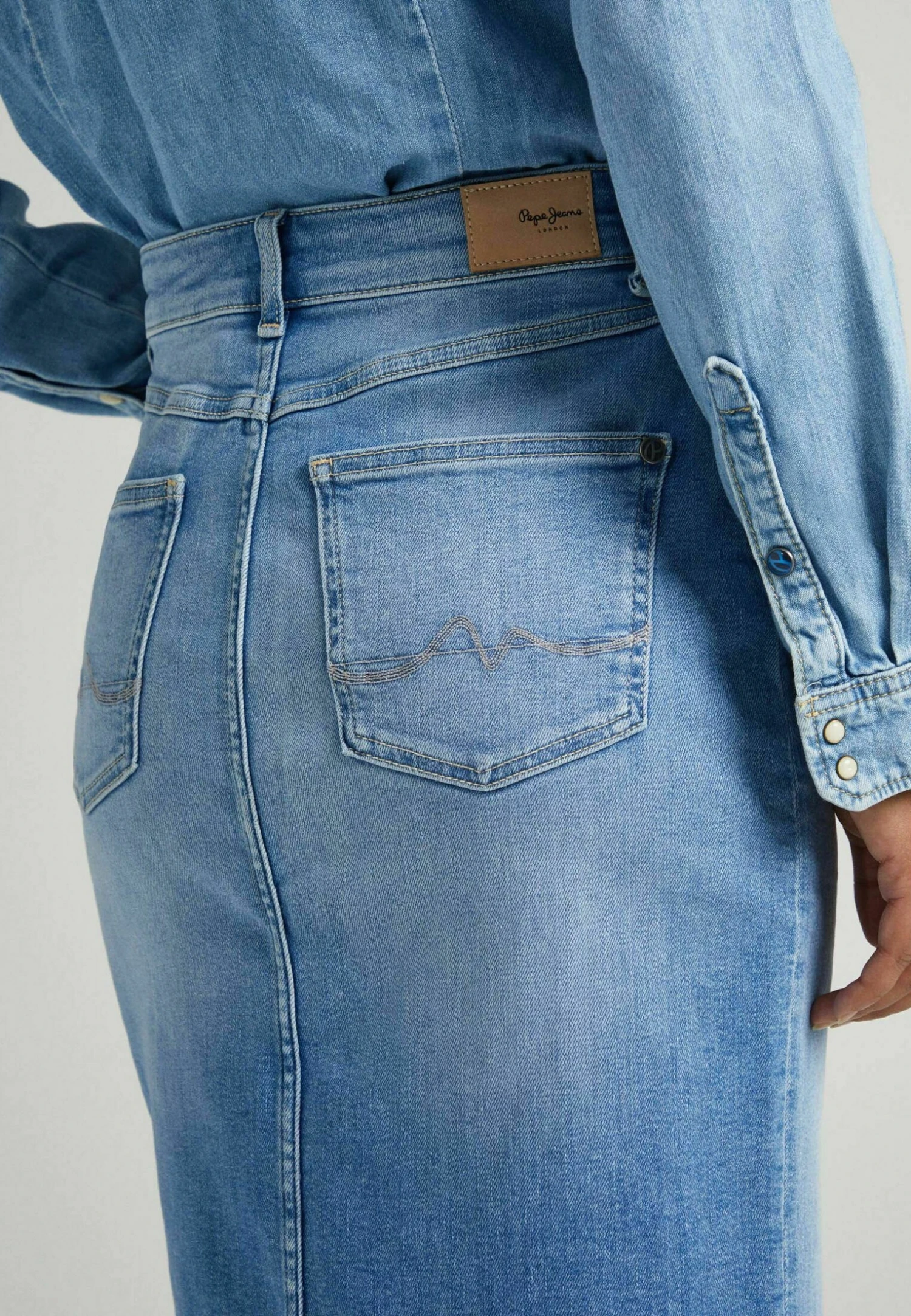Pepe Jeans Midi Nikita- Gonna A Tubino - Blue Denim 6 Pepe Jeans Midi Nikita- Gonna A Tubino - Blue Denim - immagine 4