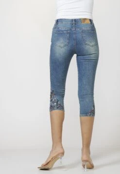 Koroshi Shorts Di JeansAzul Donna Jeans KOL21S012-K11 -Vendite ONLY 2e074e7a227747a88221b94c2a9209e4