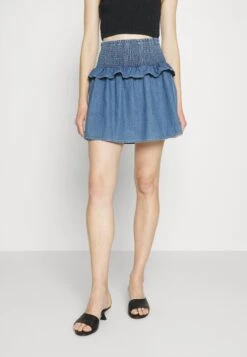 DKNY Pull On Wrap - Gonna A Campana - Sea Spray Wash