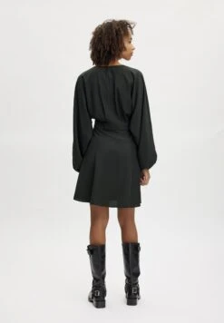 Gestuz FrylagzVestito EstivoJet Set Donna Vestiti GE221C0HS-Q11 -Vendite ONLY 30e745a3b07e4ad7ac48b9be0b47f571