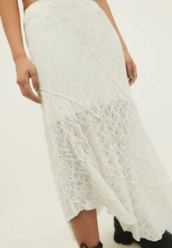 Stradivarius Asymmetric Gonna LungaWhite Donna Gonne STH21B0I8-A11 13 Stradivarius Asymmetric Gonna LungaWhite Donna Gonne STH21B0I8-A11 -Vendite ONLY 316ba0679452421cb64f43aba6a547d7