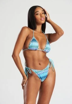 South Beach Sets Ocean CrochetBikiniBlue Donna Moda Mare SOH81L01K-K11 -Vendite ONLY 33c3be7cc43f4a7cad2b104158aa5068