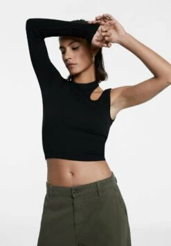 Stradivarius Asymmetric Seamless With Double Strap DetailMaglietta A Manica LungaBlack Donna T-shirt E Top STH21D1H9-Q11