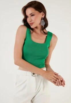 LELA Slim Fit - Top - Benetton 8 LELA Slim Fit - Top - Benetton -Vendite ONLY 37539a25e96744229cb09b132fa81759