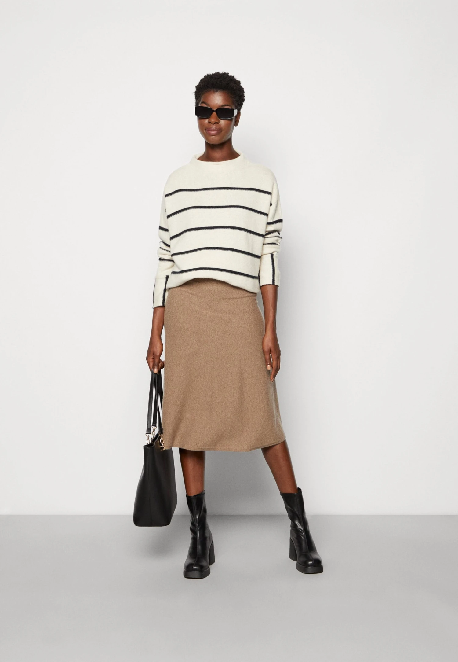 Gant Superfine SkirtGonna A CampanaMole Brown Donna Gonne GA321B02X-O11 4 Gant Superfine SkirtGonna A CampanaMole Brown Donna Gonne GA321B02X-O11 - immagine 2