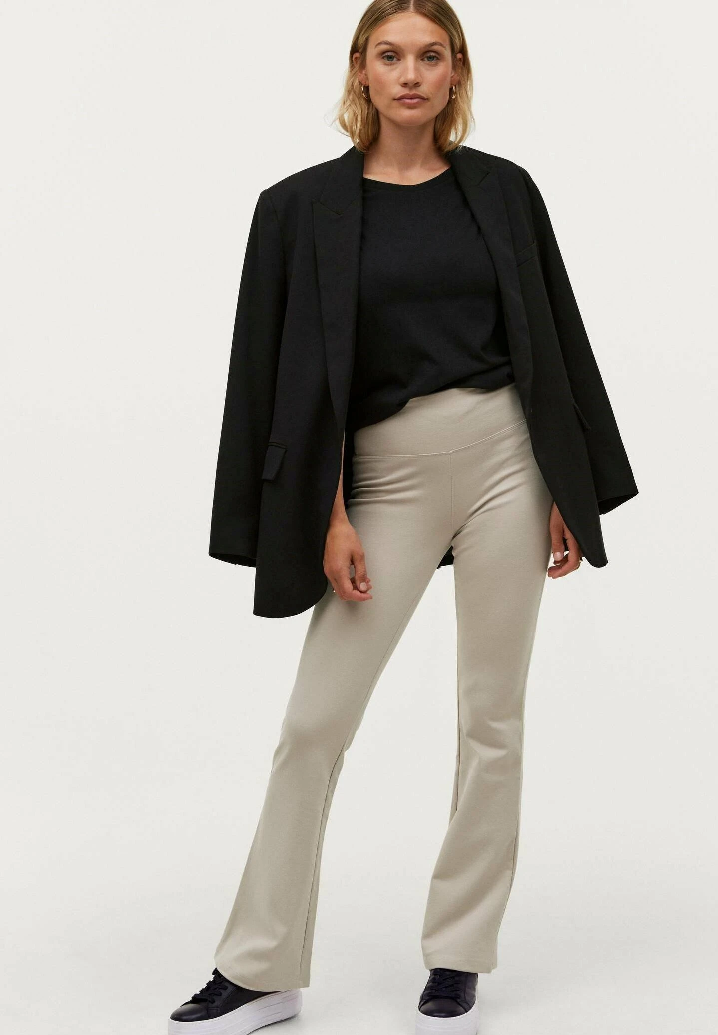 T-Shirt BasicSchwarz Donna T-shirt E Top E0R21D02T-Q11 4 T-Shirt BasicSchwarz Donna T-shirt E Top E0R21D02T-Q11 - immagine 2