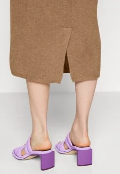 Midi SkirtGonna A TubinoDark Beige Donna Gonne PUG21B003-B11 -Vendite ONLY 52b3df8582904cf89c0fb2a7c03b492b