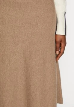 Gant Superfine SkirtGonna A CampanaMole Brown Donna Gonne GA321B02X-O11 13 Gant Superfine SkirtGonna A CampanaMole Brown Donna Gonne GA321B02X-O11 -Vendite ONLY 588726abe59a4f30a41c4ad2f37861d5