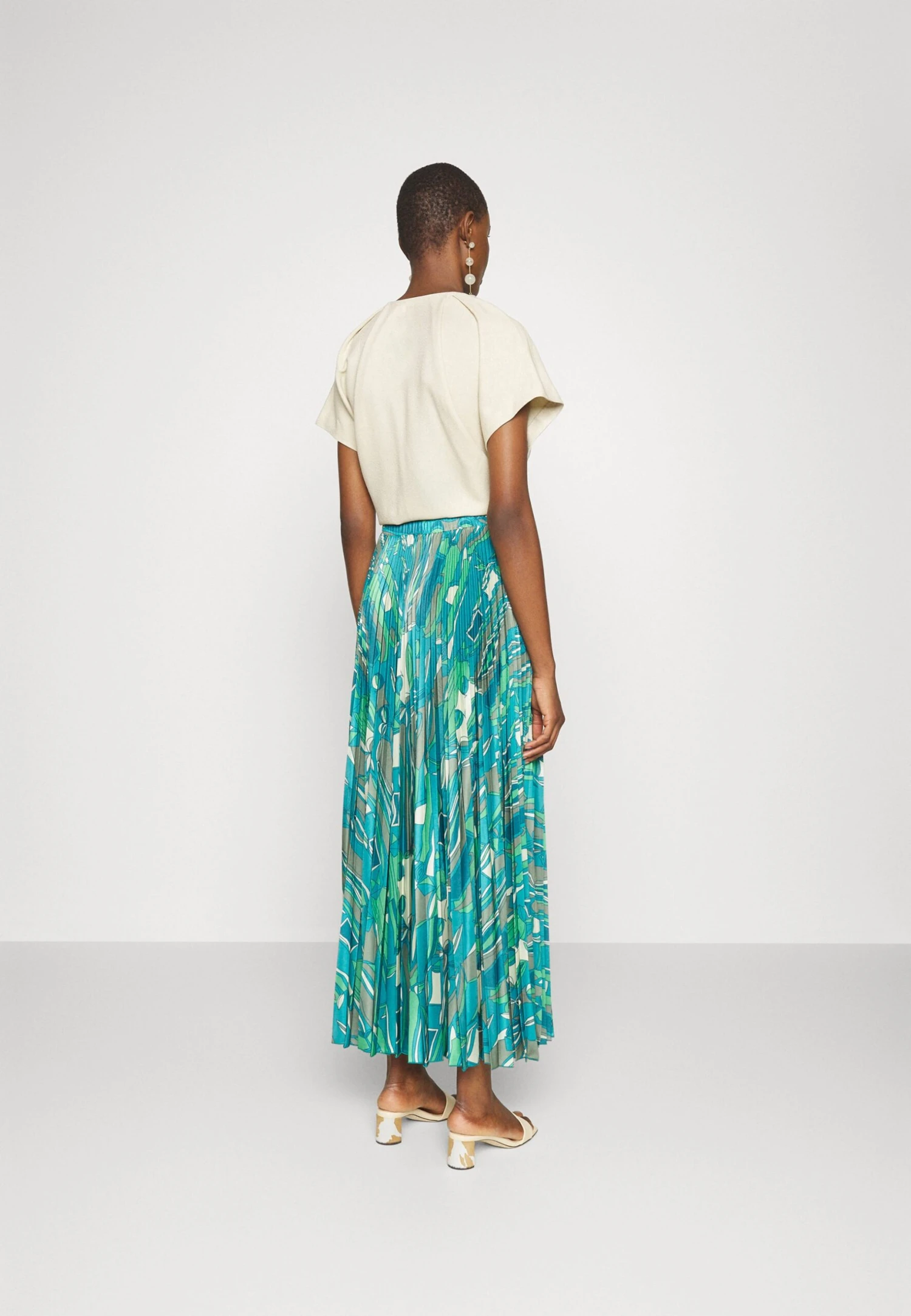 MAX & Co. CrossGonna A PiegheGreen Donna Gonne MQ921B05C-M11 5 MAX & Co. CrossGonna A PiegheGreen Donna Gonne MQ921B05C-M11 - immagine 3