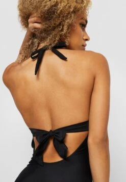 URBAN CLASSICS Recycled NeckholderCostume Da BagnoBlack Donna Moda Mare UR681G00I-Q11 -Vendite ONLY 647c968c3cfc4e9480846021810e1bb6