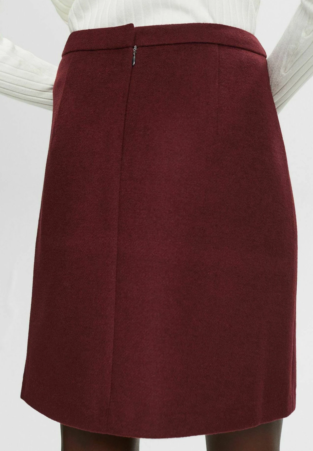 ESPRIT Regular Fit - Minigonna - Aubergine 7 ESPRIT Regular Fit - Minigonna - Aubergine - immagine 5