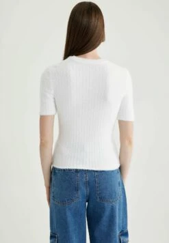 DeFacto Fitted - T-Shirt Basic - Ecru -Vendite ONLY 66cc506b689a44d3acc5c054bc955d04