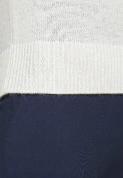 THEORY Basic Tee FeatherT-Shirt BasicIvory Donna T-shirt E Top T4021I00E-A11 16 THEORY Basic Tee FeatherT-Shirt BasicIvory Donna T-shirt E Top T4021I00E-A11 -Vendite ONLY 70c652f40c214ca3b744a96f5a9cdf20