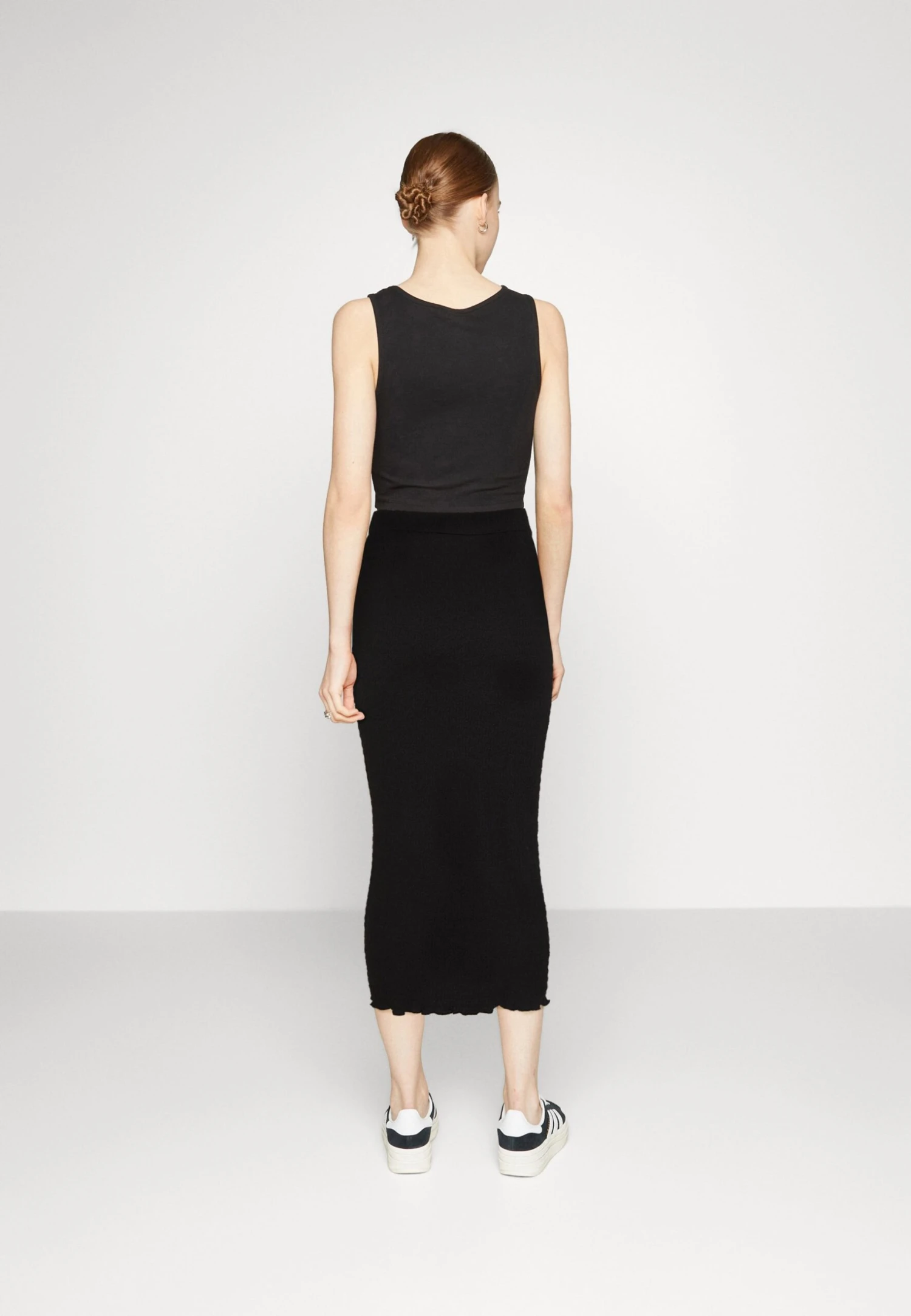 Wheel SkirtGonna A TubinoBlack Donna Gonne EI421B031-Q11 5 Wheel SkirtGonna A TubinoBlack Donna Gonne EI421B031-Q11 - immagine 3