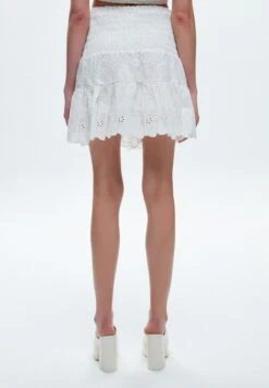 Gimped Mini - Gonna A Campana - White 9 Gimped Mini - Gonna A Campana - White -Vendite ONLY 7798cba5496542d081052c6e57657b8b