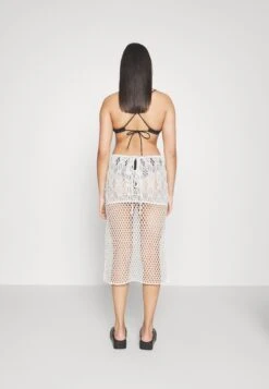 ONLY Onlflorence CrochetAccessorio Da SpiaggiaEcru Donna Moda Mare ON381H00P-A11 -Vendite ONLY 7c2925e262ff4a0995c36967429935b2