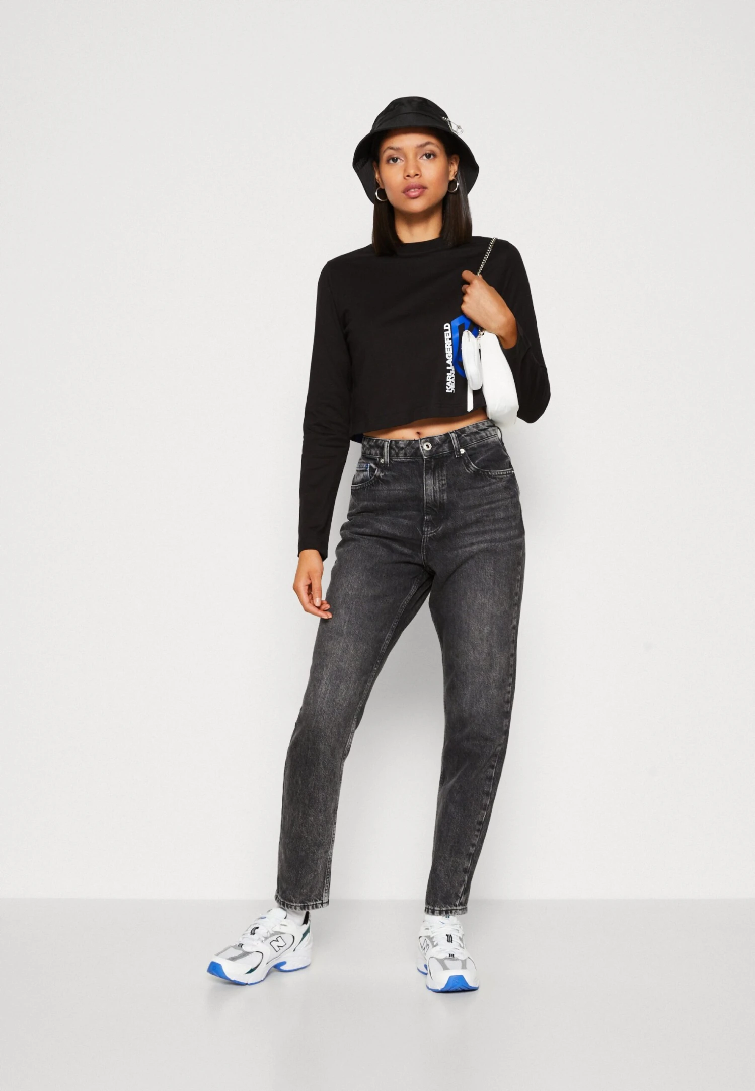 Karl Lagerfeld Jeans Tapered MonogramJeans Tapered FitVisual Grey Stone Donna Jeans K3W21N00Z-Q11 4 Karl Lagerfeld Jeans Tapered MonogramJeans Tapered FitVisual Grey Stone Donna Jeans K3W21N00Z-Q11 - immagine 2