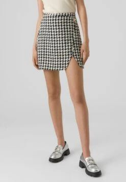 Vero Moda Vmpaige Houndstooth Wrap SkirtMinigonnaBlack/White Donna Gonne VE121B0ZO-Q11 10 Vero Moda Vmpaige Houndstooth Wrap SkirtMinigonnaBlack/White Donna Gonne VE121B0ZO-Q11 -Vendite ONLY 8502402fa6534549a38542fd8fa111b3