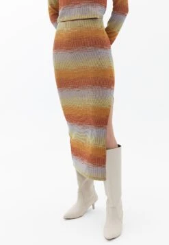 Gonna A Tubino - Mix Color