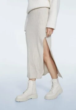 Prima pagina 19 Stradivarius Aufgerauter Mit PatentmusterGonna A TubinoStone Donna Gonne STH21B0G3-C11