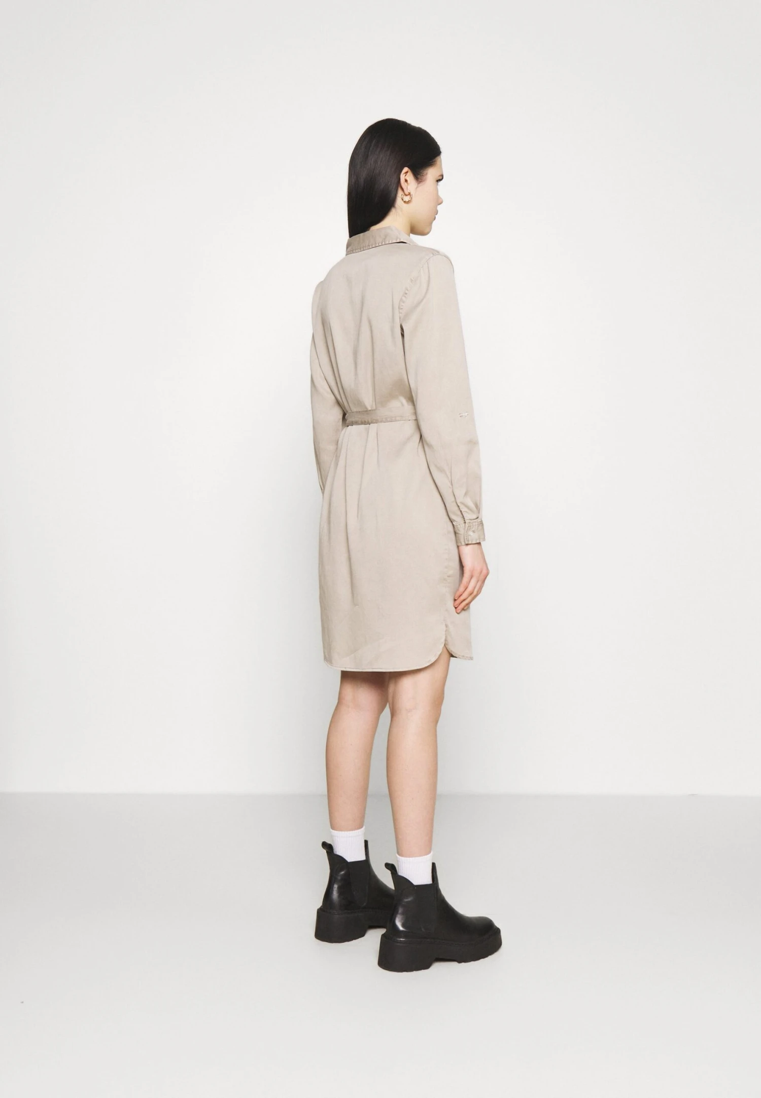 Vila Vibista Belt DressVestito Di JeansSimply Taupe Donna Vestiti V1021C1U0-B11 5 Vila Vibista Belt DressVestito Di JeansSimply Taupe Donna Vestiti V1021C1U0-B11 - immagine 3