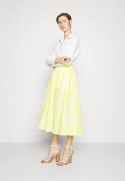 Marimekko Garrel Unikko Cotton Poplin Gonna A CampanaYellow/White Donna Gonne M4K21B00N-E11 -Vendite ONLY 94b9e7c28f244756bfe58b2da5e5e5fc