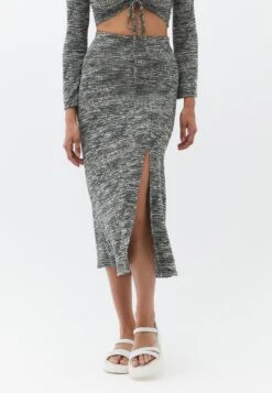 With Slid - Gonna A Tubino - Aventurine