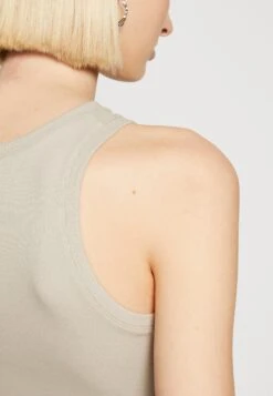 Hollister Co. Bare Highneck Boytank TopAtmosphere Donna T-shirt E Top H0421D0IS-O11 -Vendite ONLY 9940e6fc7caa4e92944356ee4804d1d2