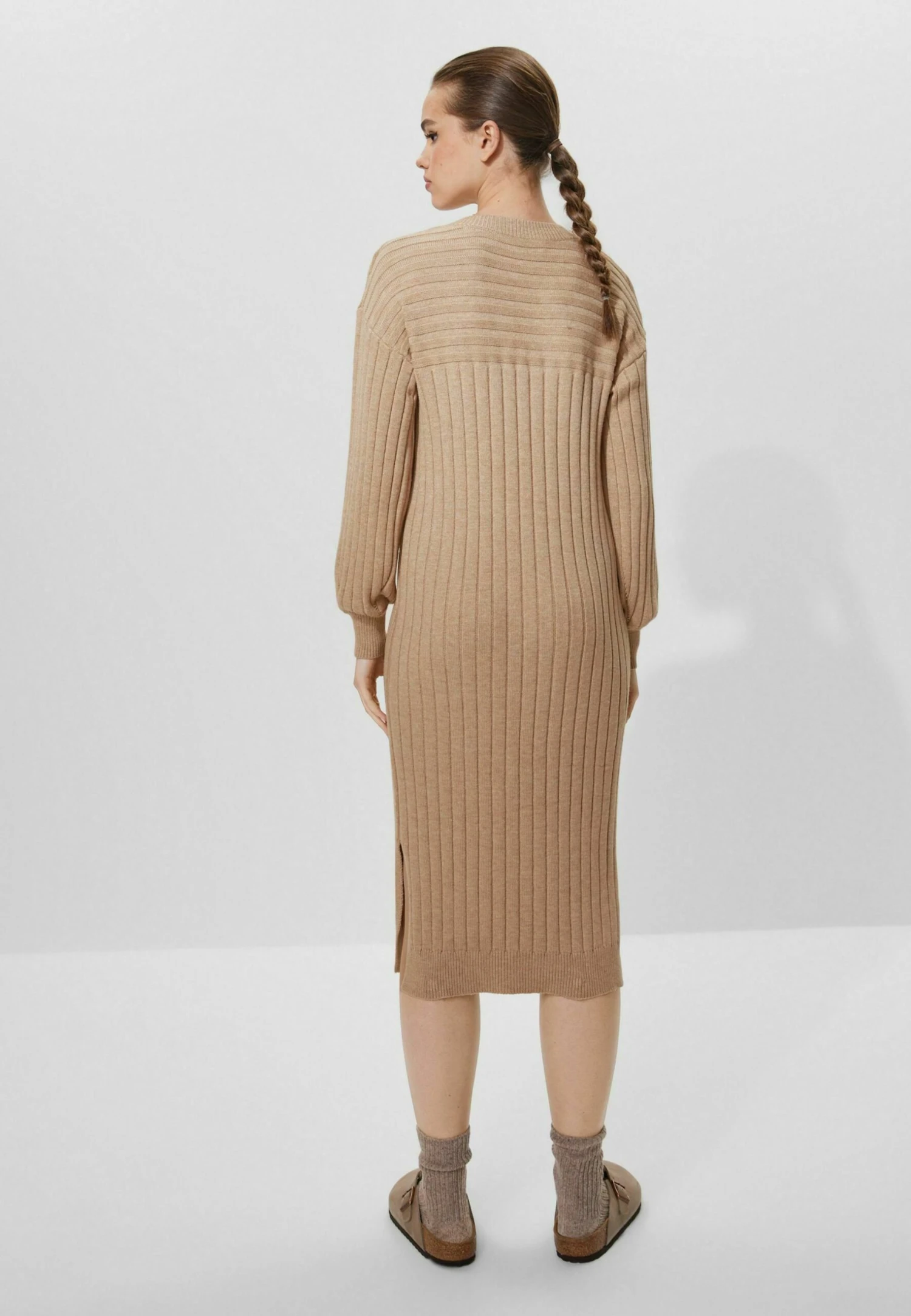 Next V-NeckAbito In MagliaCamel Brown Donna Vestiti NX321C3OR-O11 4 Next V-NeckAbito In MagliaCamel Brown Donna Vestiti NX321C3OR-O11 - immagine 2