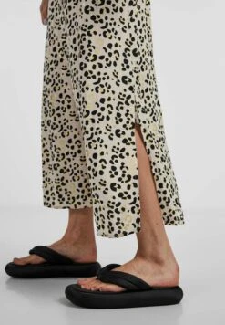 Pieces Mi-Longue - Gonna Lunga - Birch -Vendite ONLY 9c28c892bc8a4122bce785ad7b663dd0