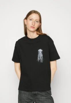 Holzweiler Kjerag Jellyfish TeeT-Shirt Con StampaBlack Donna T-shirt E Top HO021D02R-Q11 11 Holzweiler Kjerag Jellyfish TeeT-Shirt Con StampaBlack Donna T-shirt E Top HO021D02R-Q11 -Vendite ONLY 9d2135db0fc54952933185abffdc7e15