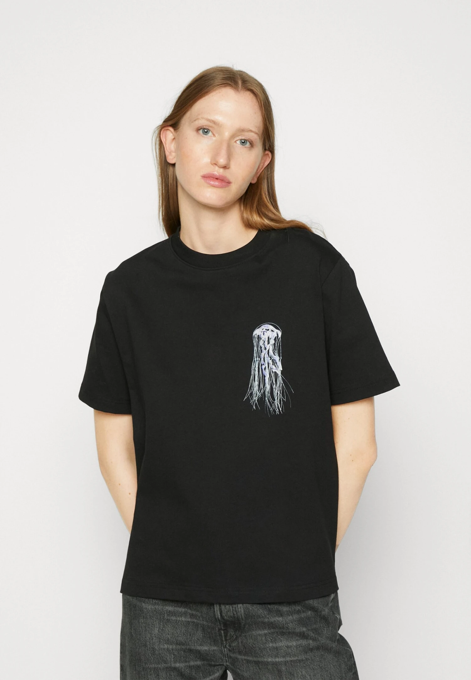 Holzweiler Kjerag Jellyfish TeeT-Shirt Con StampaBlack Donna T-shirt E Top HO021D02R-Q11 5 Holzweiler Kjerag Jellyfish TeeT-Shirt Con StampaBlack Donna T-shirt E Top HO021D02R-Q11 - immagine 3
