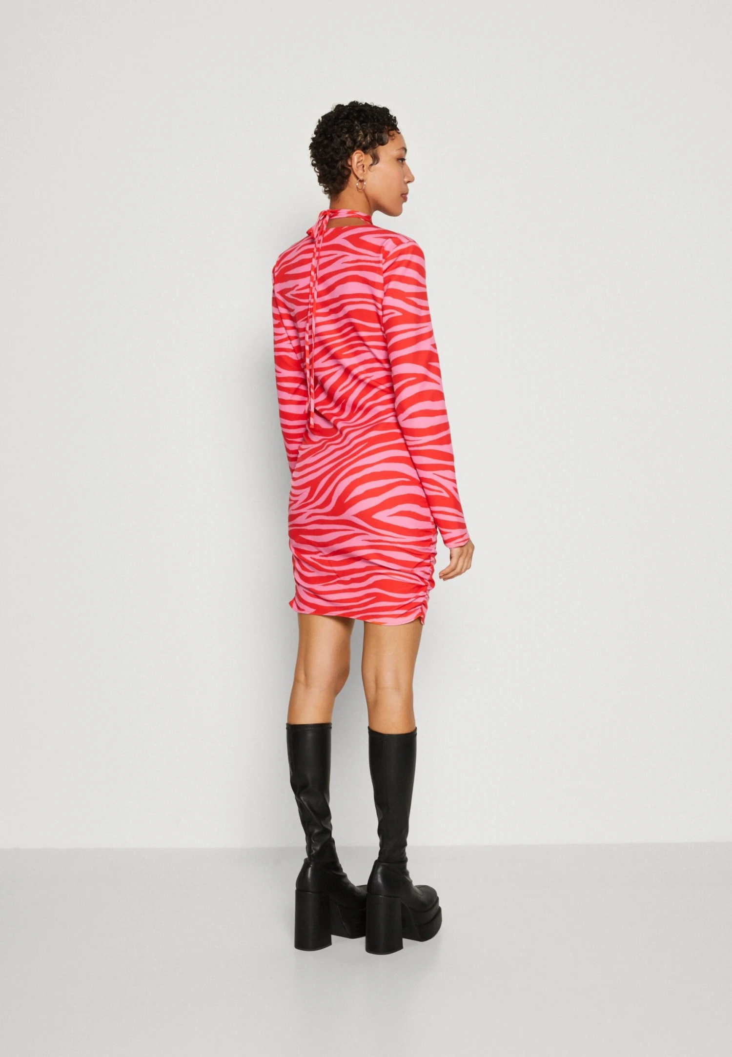 NA-KD Draped Front Mini DressVestito EstivoPink Donna Vestiti NAA21C236-J11 5 NA-KD Draped Front Mini DressVestito EstivoPink Donna Vestiti NAA21C236-J11 - immagine 3