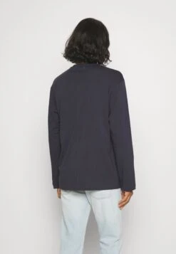 Libertine-Libertine Affirm UnisexMaglietta A Manica LungaDark Navy Donna T-shirt E Top LIQ210007-K11 9 Libertine-Libertine Affirm UnisexMaglietta A Manica LungaDark Navy Donna T-shirt E Top LIQ210007-K11 -Vendite ONLY a51c62d957614c0899cf19918c9203cb