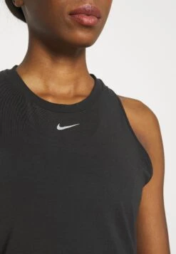 Nike Performance One Luxe TankTopBlack Donna T-shirt E Top N1241D1KR-Q11 -Vendite ONLY b2a25346190b478e9a3ad9440b667f84