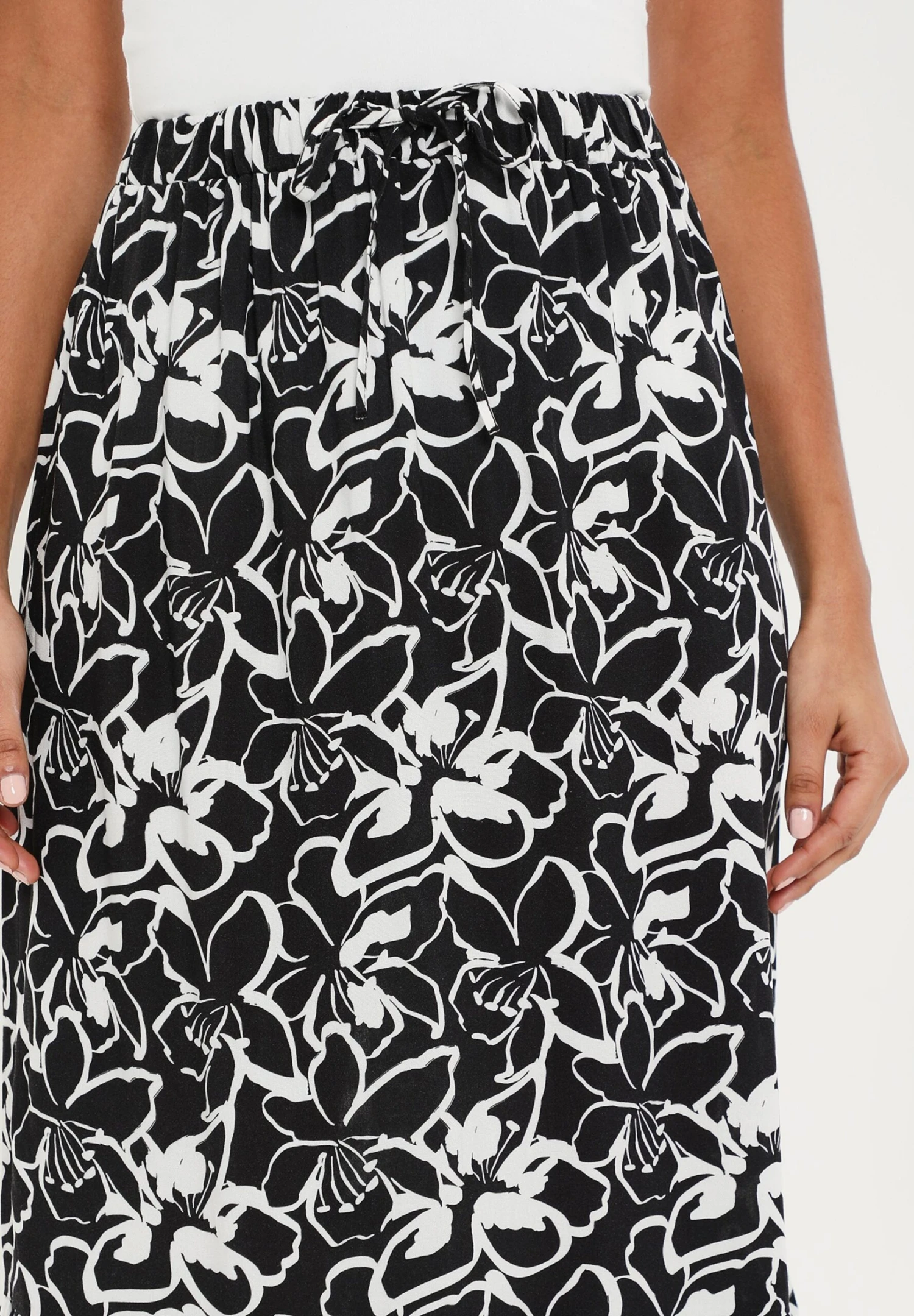 Threadbare Thb Midi Frill RainGonna A CampanaBlack White Donna Gonne THC21B006-Q11 6 Threadbare Thb Midi Frill RainGonna A CampanaBlack White Donna Gonne THC21B006-Q11 - immagine 4