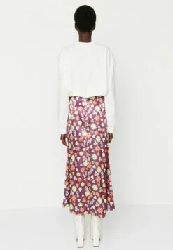 Gonna A CampanaRed Donna Gonne T8F21B000-Q11 -Vendite ONLY c378200d1feb40e4afd35350f38add0e