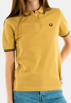 Fred Perry PoloJaune Donna T-shirt E Top FR821D004-E11 7 Fred Perry PoloJaune Donna T-shirt E Top FR821D004-E11 -Vendite ONLY c60d6645e91844d88bf782893551fdfe