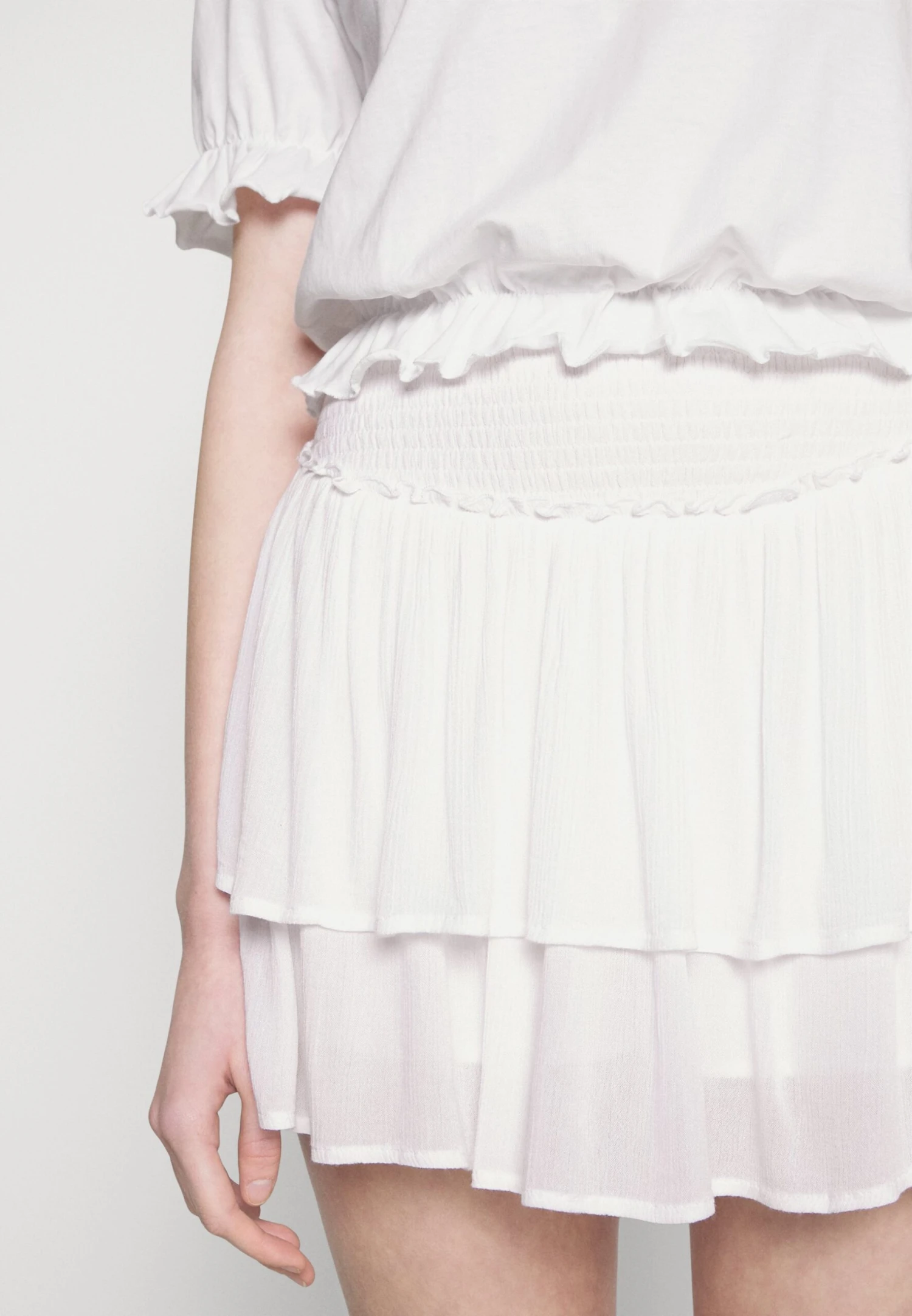 Hollister Co. Chain Tiered Femme Update MinigonnaWhite Donna Gonne H0421B02Z-A11 7 Hollister Co. Chain Tiered Femme Update MinigonnaWhite Donna Gonne H0421B02Z-A11 - immagine 5