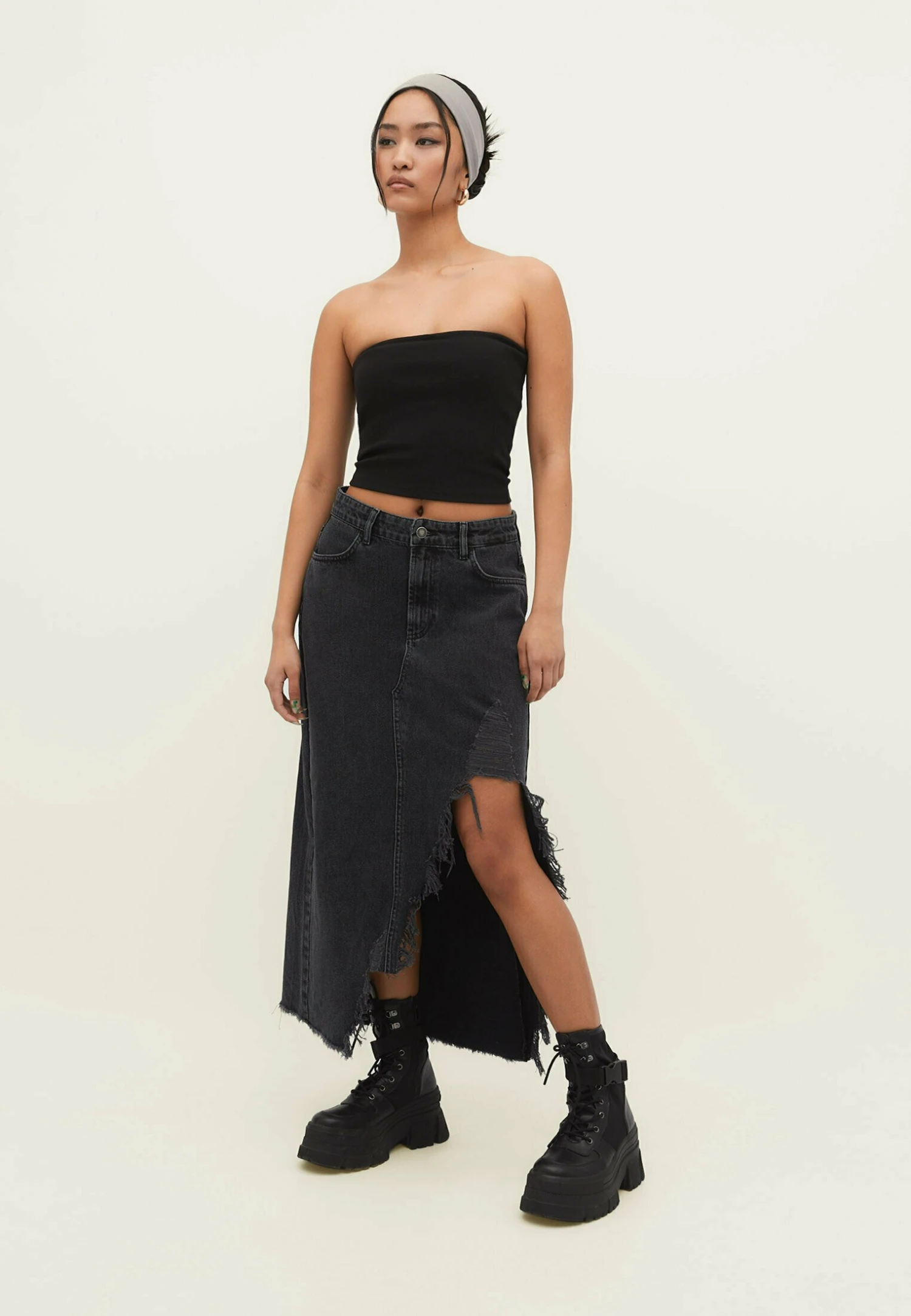 Stradivarius RippedGonna LungaDark Grey Donna Gonne STH21B0GX-C11 4 Stradivarius RippedGonna LungaDark Grey Donna Gonne STH21B0GX-C11 - immagine 2